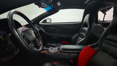 2004 Chevrolet Corvette Base