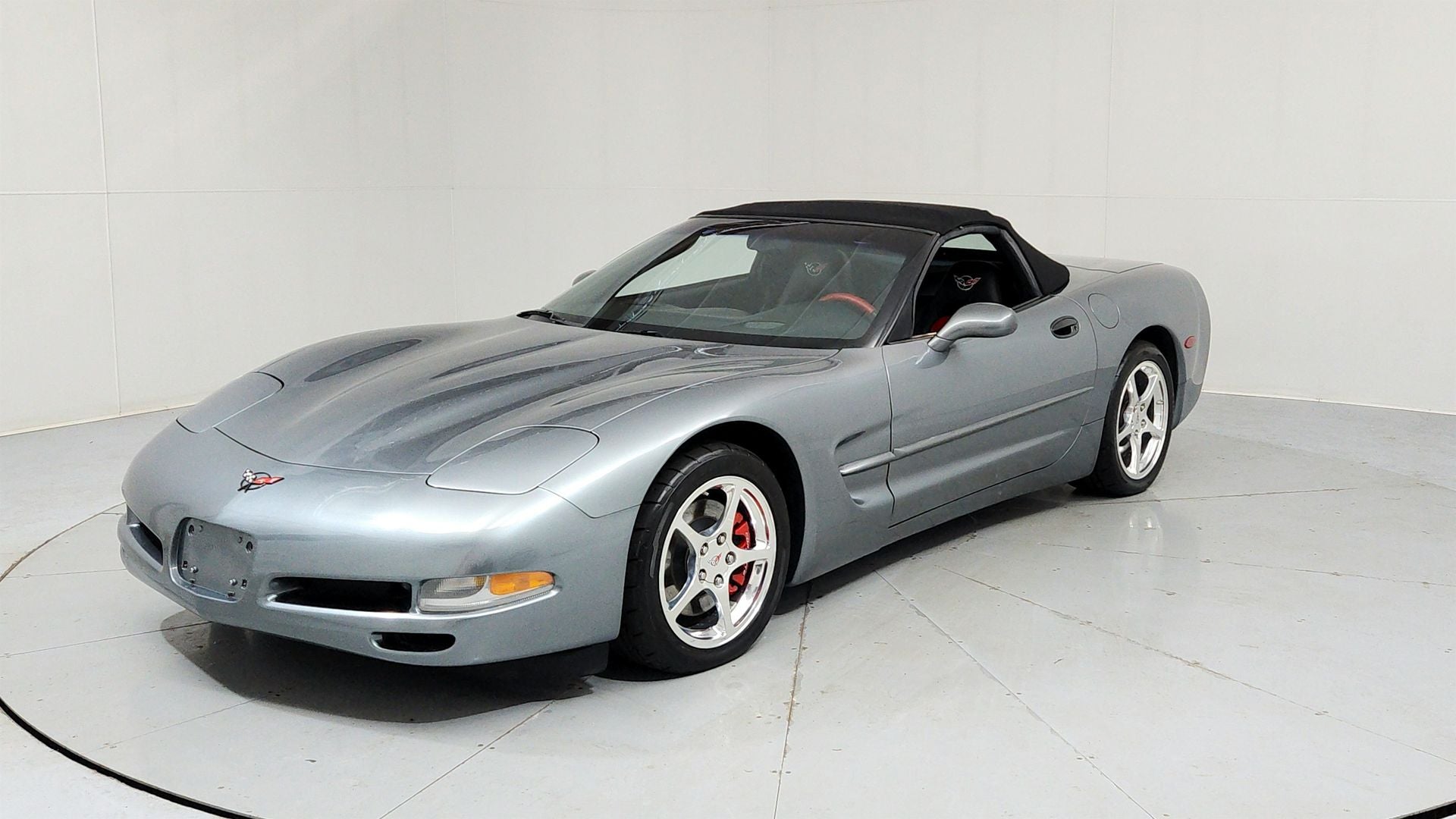 2004 Chevrolet Corvette Base