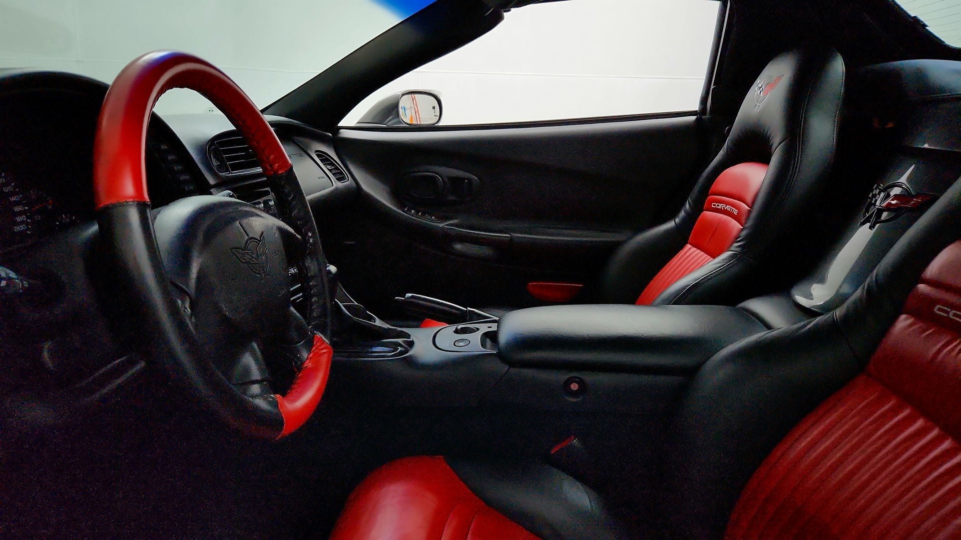 2004 Chevrolet Corvette Base