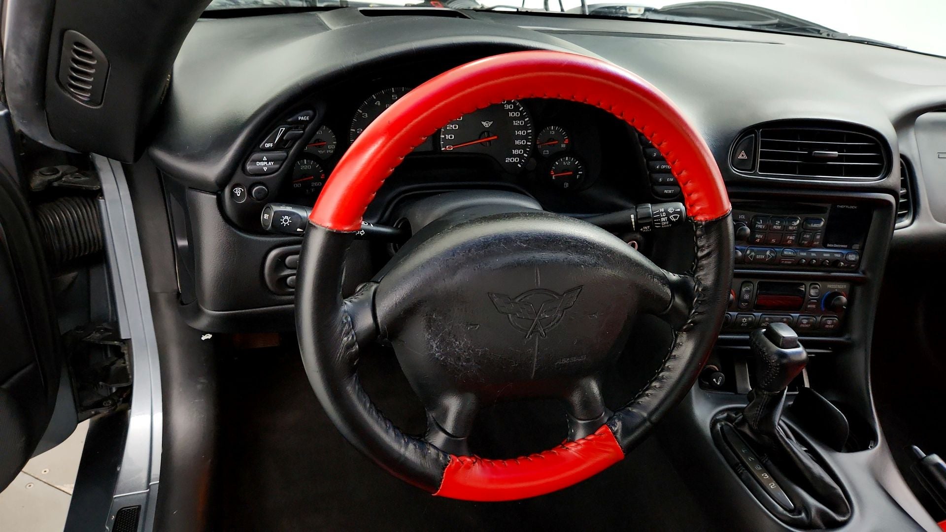 2004 Chevrolet Corvette Base