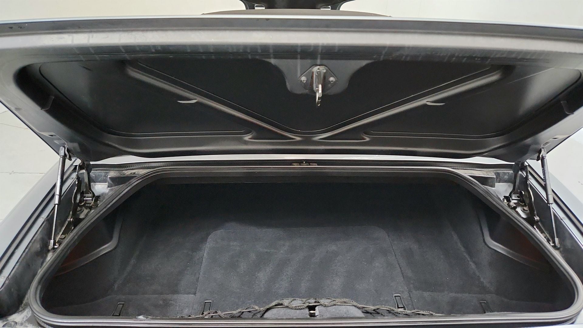 2004 Chevrolet Corvette Base