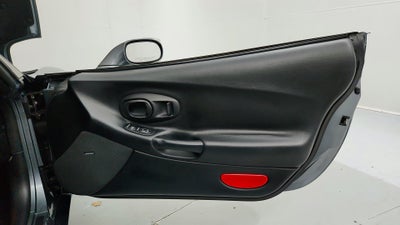 2004 Chevrolet Corvette Base