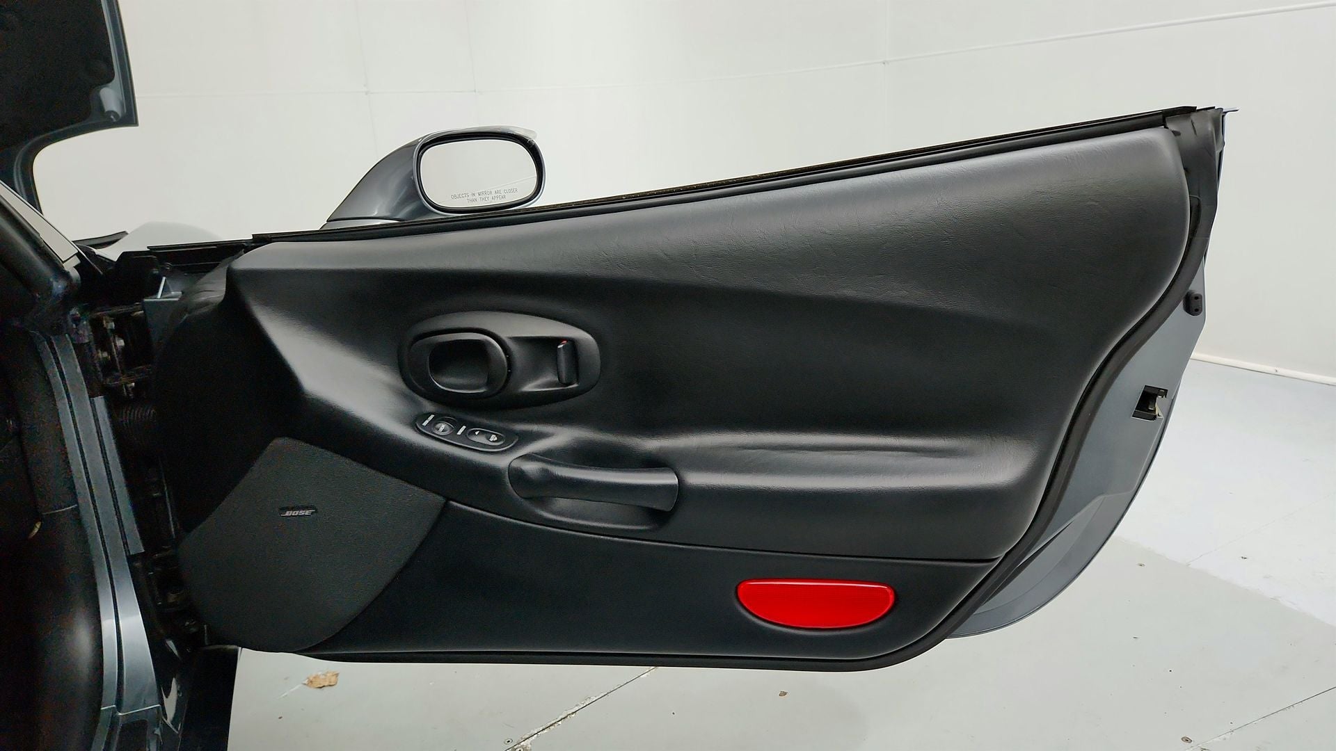 2004 Chevrolet Corvette Base