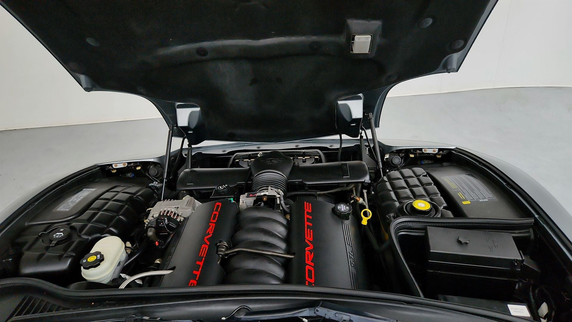 2004 Chevrolet Corvette Base