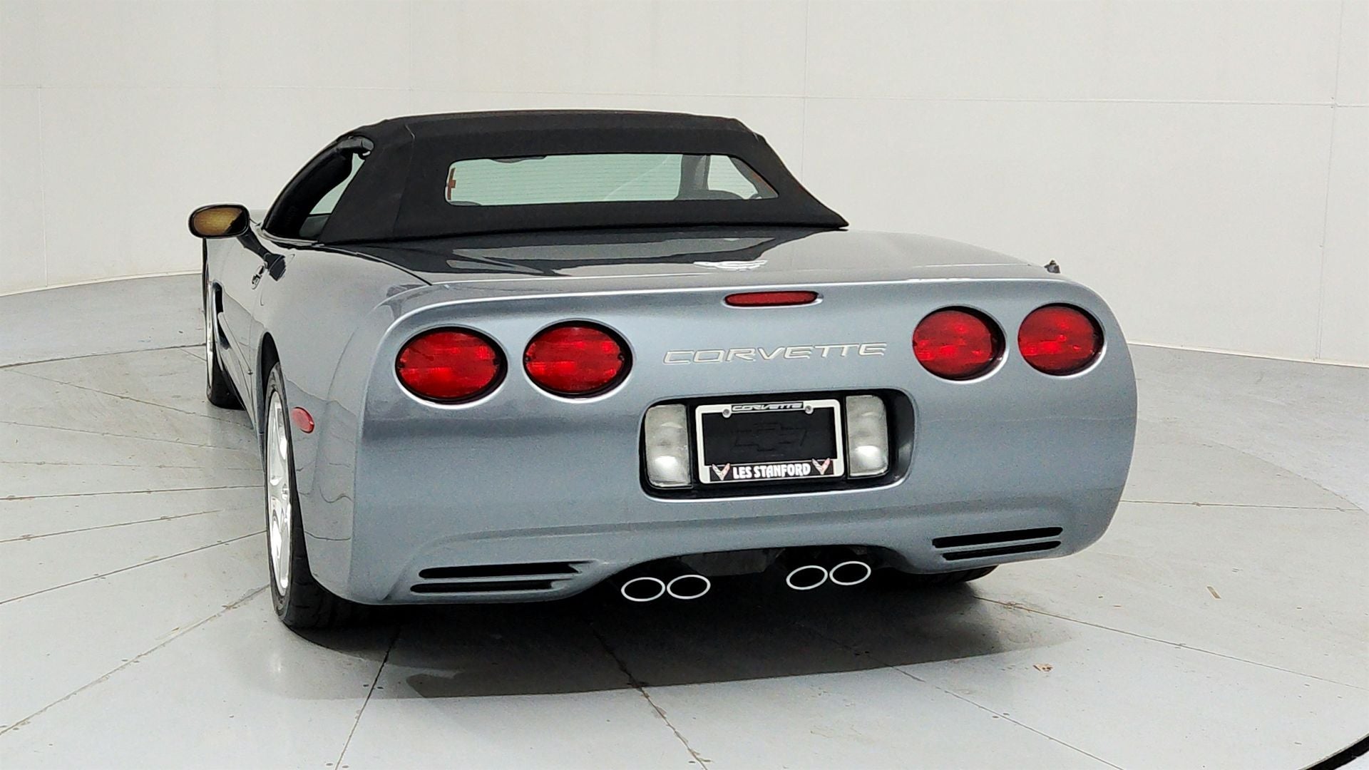2004 Chevrolet Corvette Base