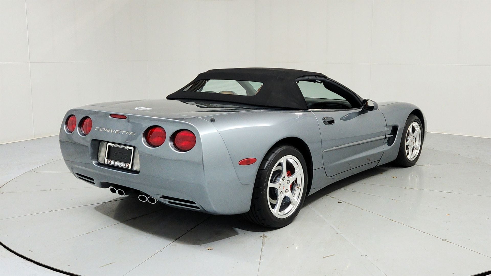 2004 Chevrolet Corvette Base