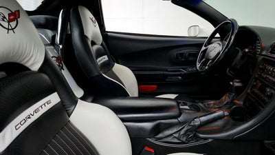 2000 Chevrolet Corvette Base