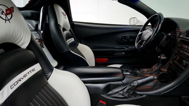 2000 Chevrolet Corvette Base