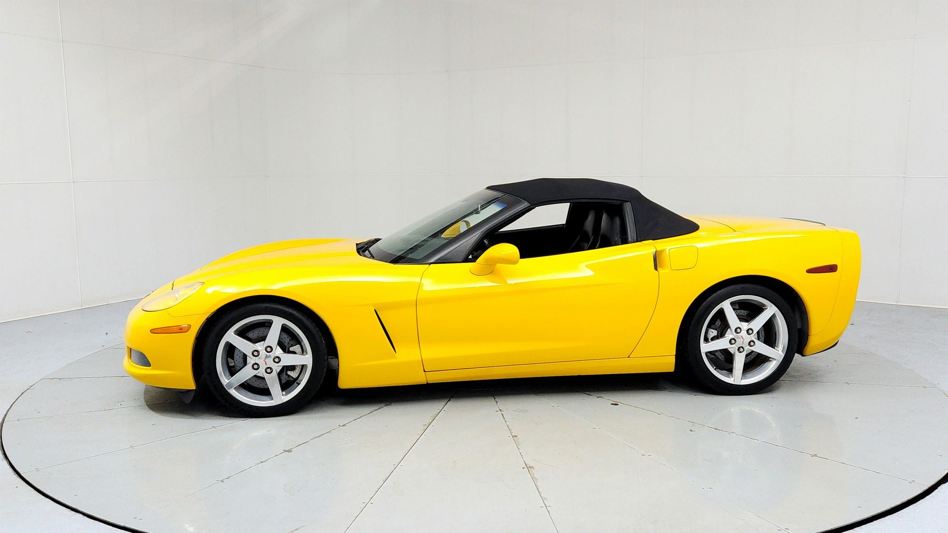 2005 Chevrolet Corvette Base